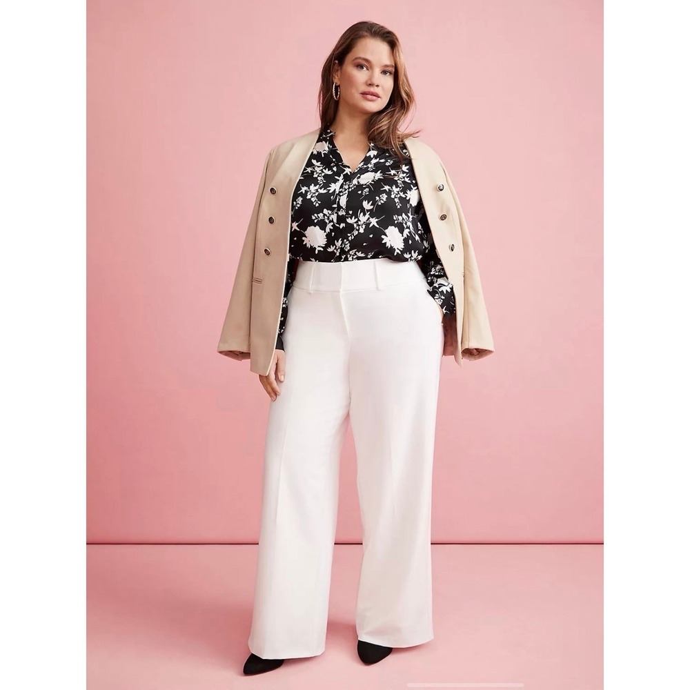 Lane Bryant Size 18 Ivory Wide Leg Cropped Pants Pull On Stretch NWT